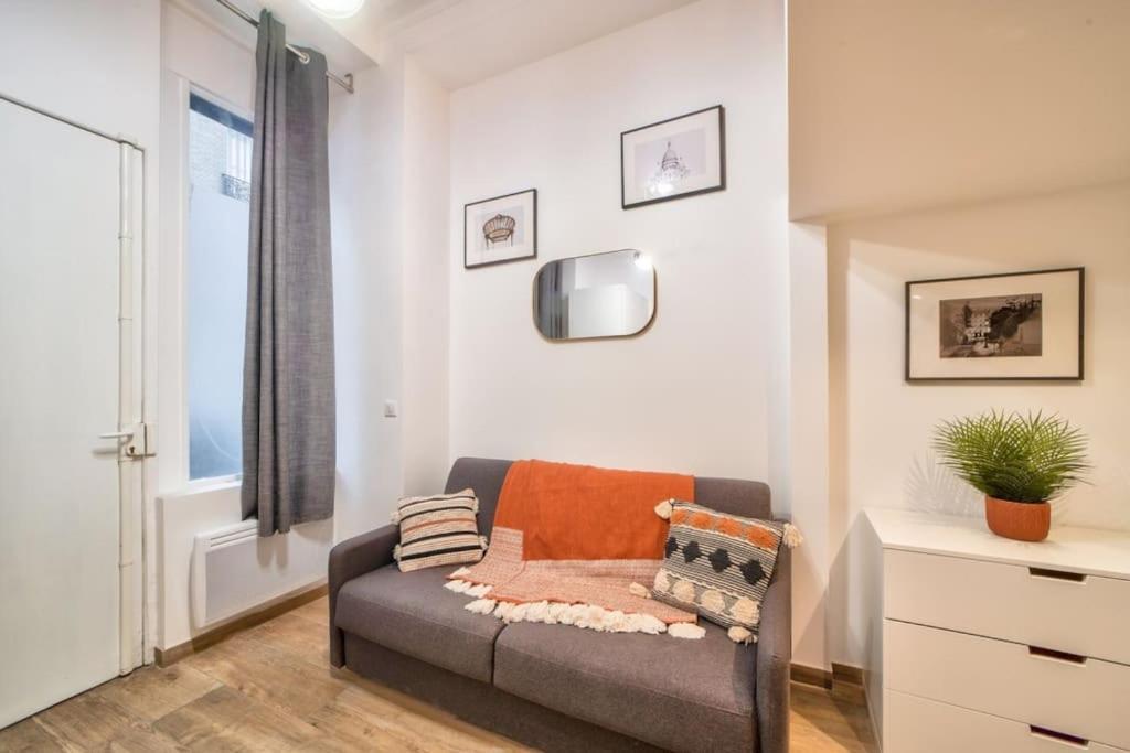 Bel Appartement Au Coeur De Montmartre 巴黎 外观 照片