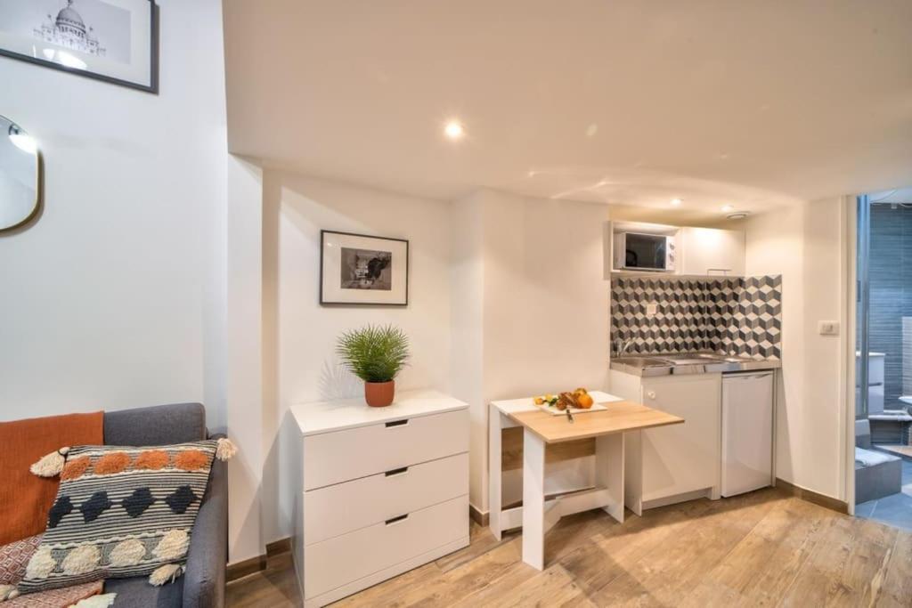 Bel Appartement Au Coeur De Montmartre 巴黎 外观 照片