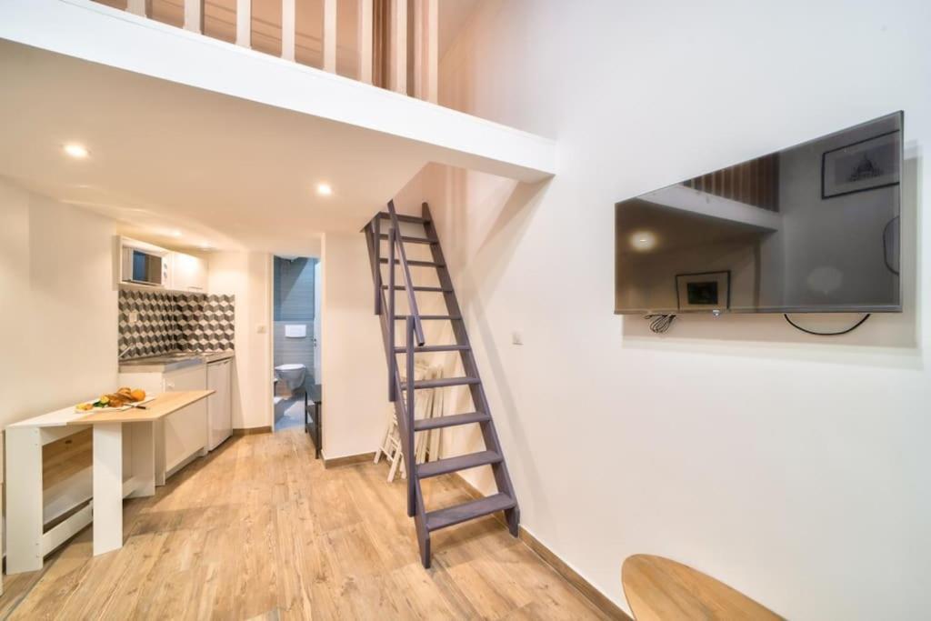Bel Appartement Au Coeur De Montmartre 巴黎 外观 照片